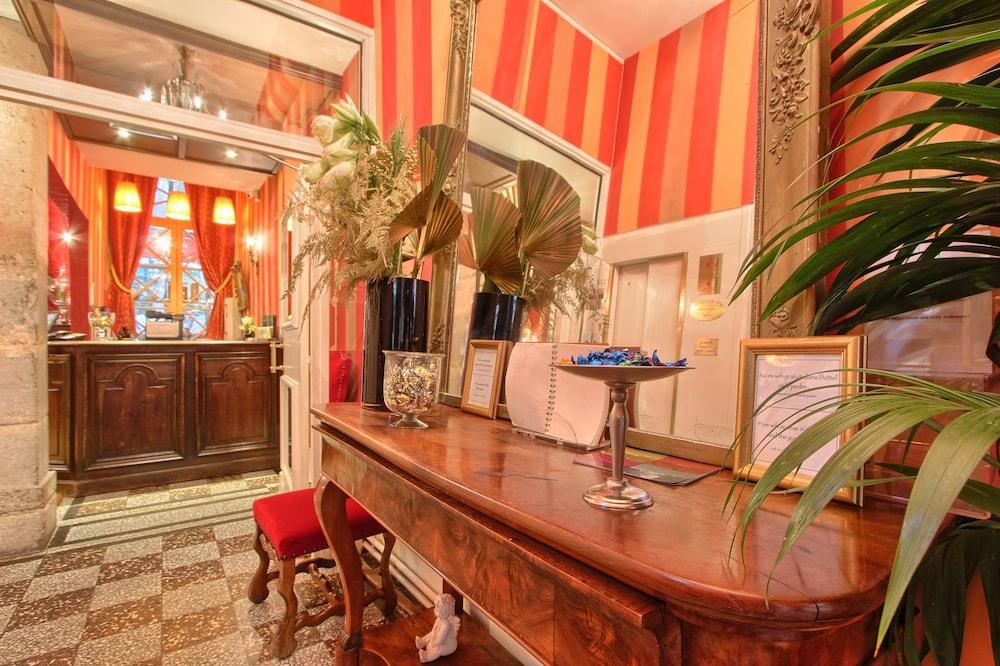 Des Marronniers Hotel París